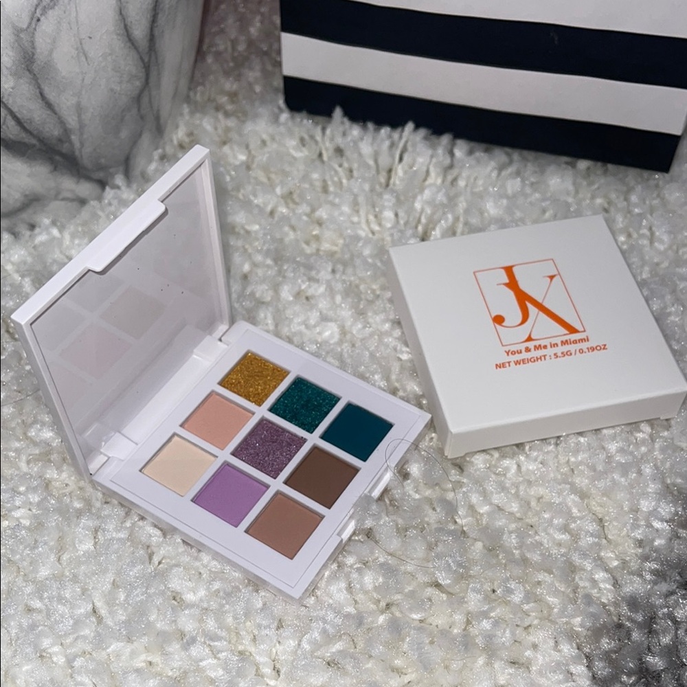 Eyeshadow Palette